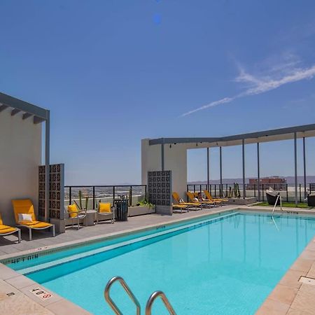 Detailed 2Bd, Highrise Dt, Pool, Gym, Parking, Sleeps 8 Leilighet Phoenix Eksteriør bilde