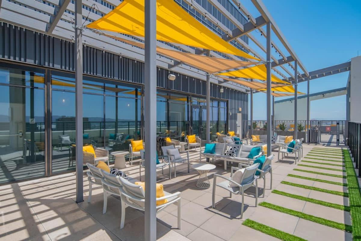 Detailed 2Bd, Highrise Dt, Pool, Gym, Parking, Sleeps 8 Leilighet Phoenix Eksteriør bilde